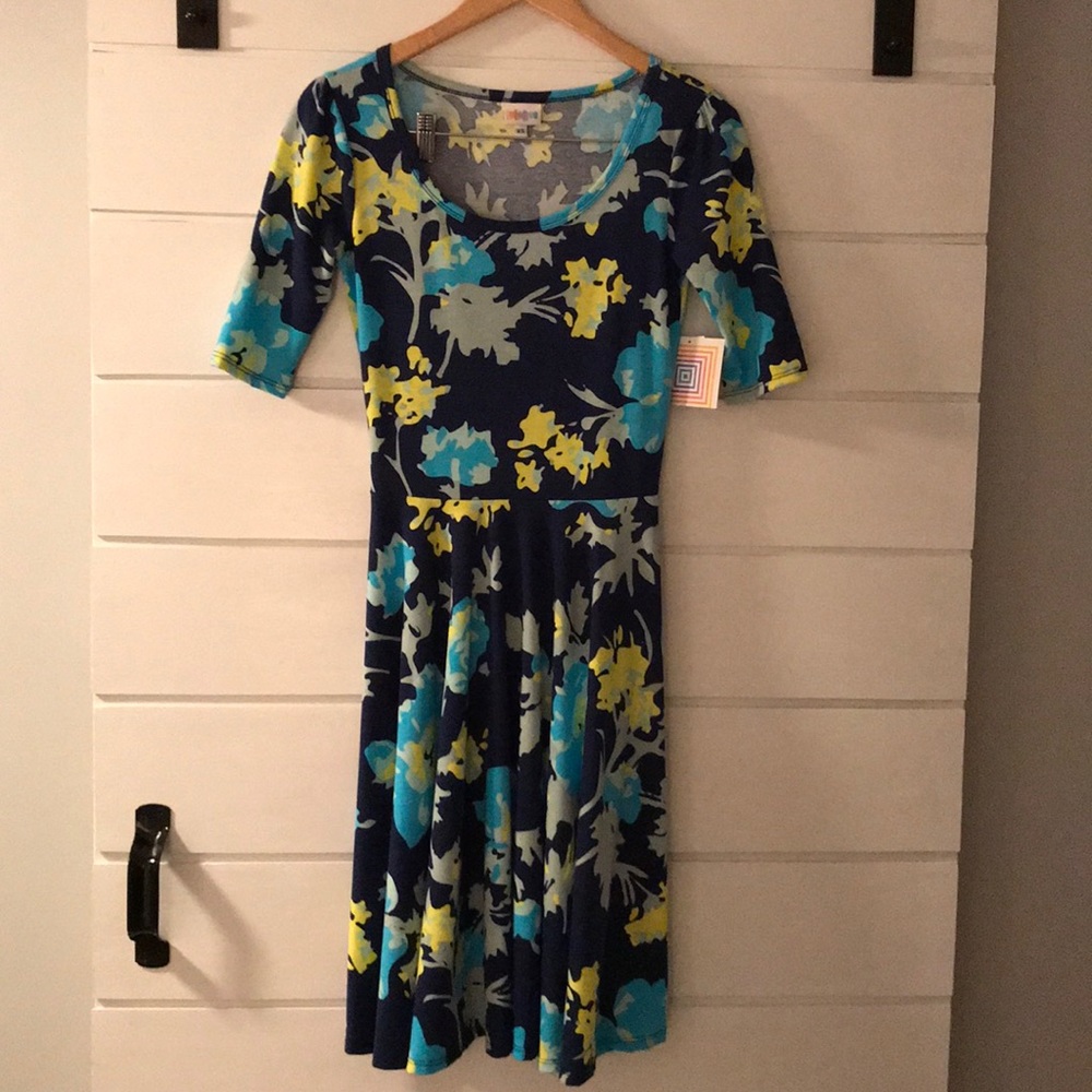 NWT Lularoe XS Nicole dress